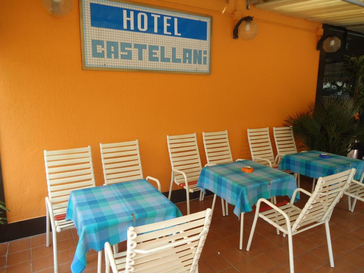 Hotel Castellani Ріміні Екстер'єр фото